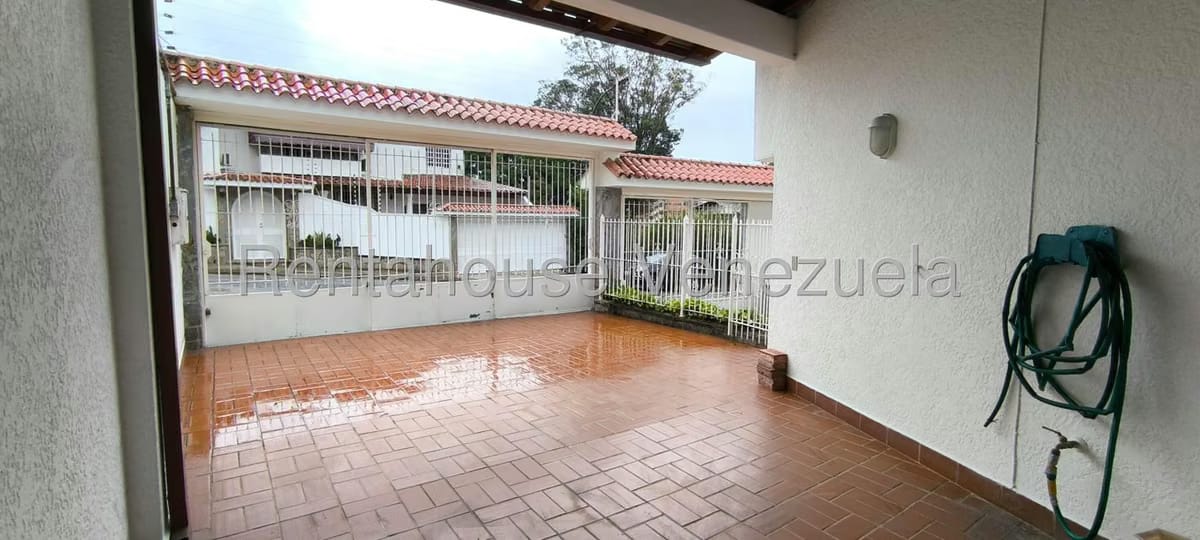 Casa (Duplex) en Venta en Los Naranjos del Cafetal, Distrito Metropolitano - 6