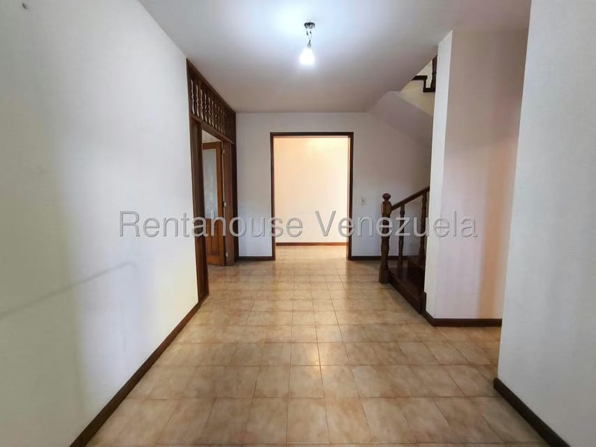 Casa (Duplex) en Venta en Los Naranjos del Cafetal, Distrito Metropolitano - 9