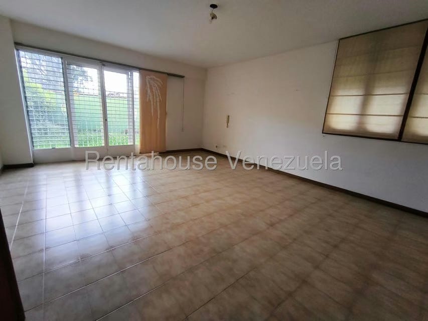 Casa (Duplex) en Venta en Los Naranjos del Cafetal, Distrito Metropolitano - 10