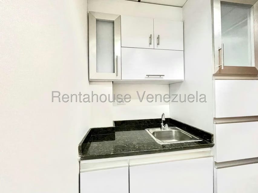 Comercial (Local Comercial) en Alquiler en La Campiña, Distrito Metropolitano - 14