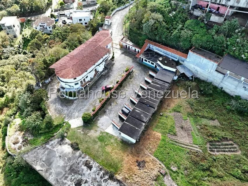 Comercial (Local Comercial) en Venta en El Junquito, Distrito Metropolitano - 3