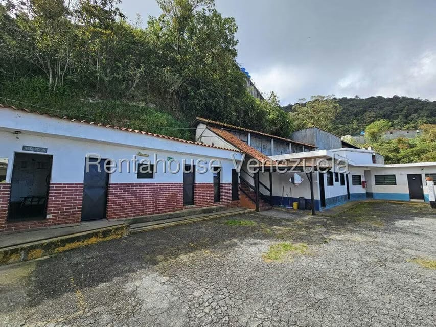 Comercial (Local Comercial) en Venta en El Junquito, Distrito Metropolitano - 4