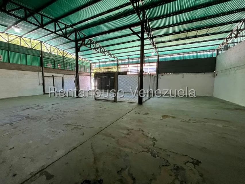 Comercial (Galpon - Deposito) en Alquiler en Guatire, Miranda - 5