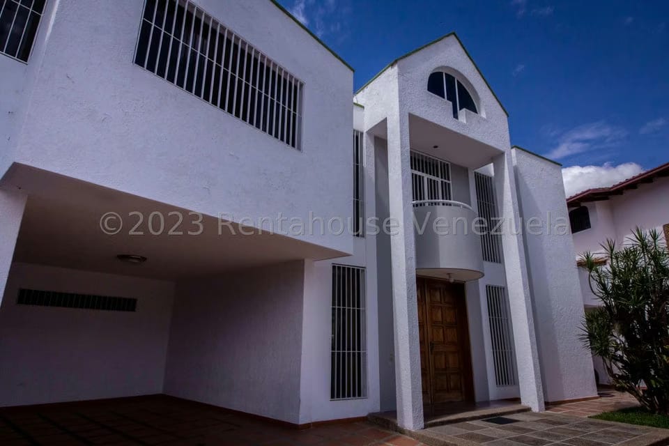 Casa (Multipes Niveles) en Venta en Los Naranjos del Cafetal, Distrito Metropolitano - 2