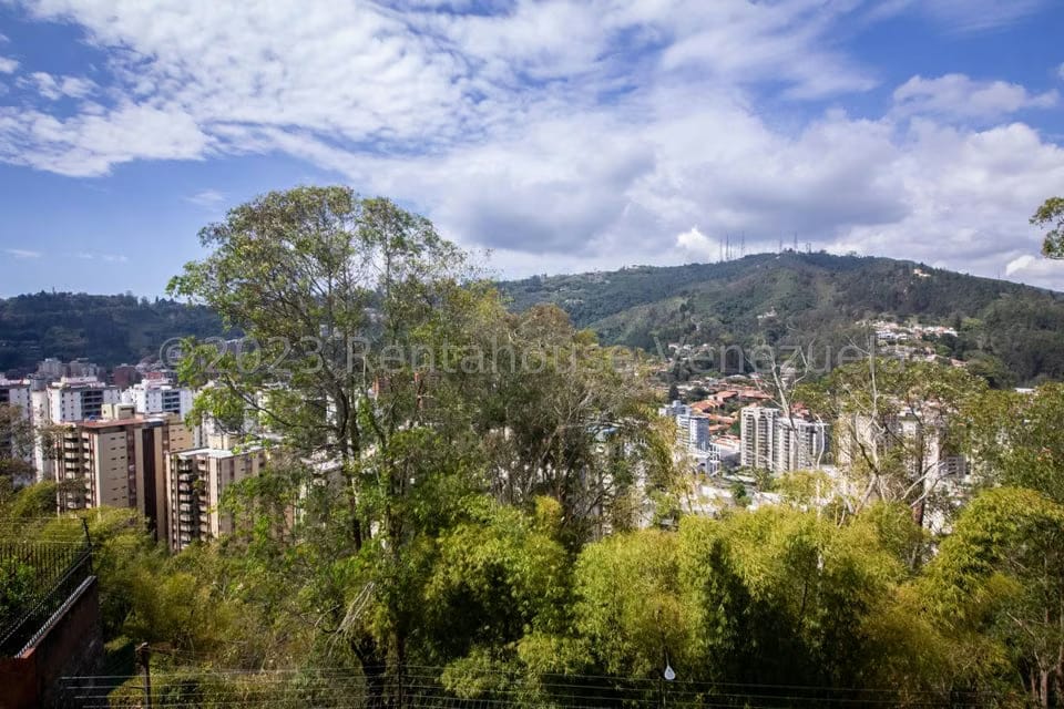 Casa (Multipes Niveles) en Venta en Los Naranjos del Cafetal, Distrito Metropolitano - 12