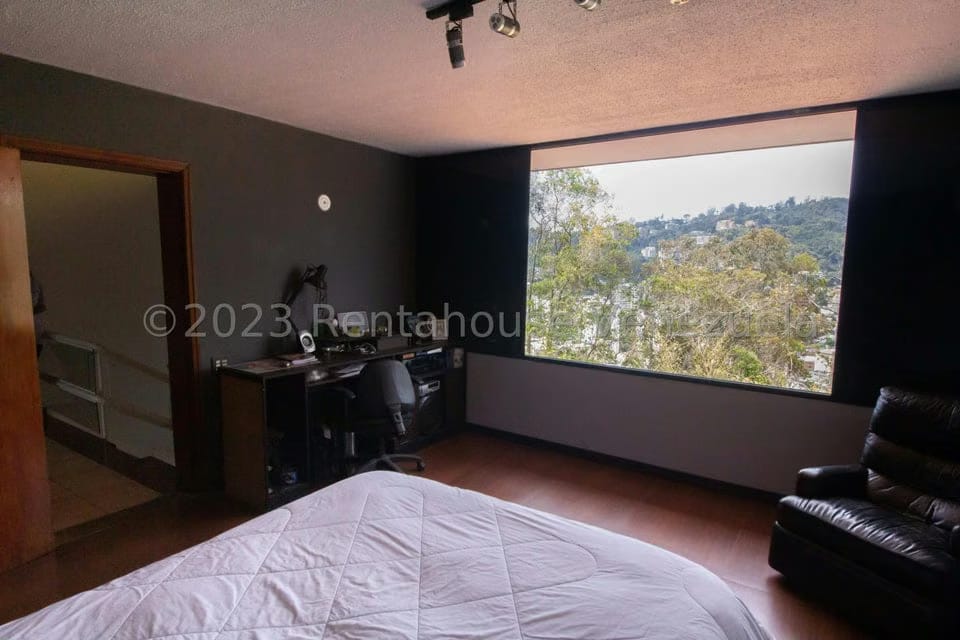 Casa (Multipes Niveles) en Venta en Los Naranjos del Cafetal, Distrito Metropolitano - 16