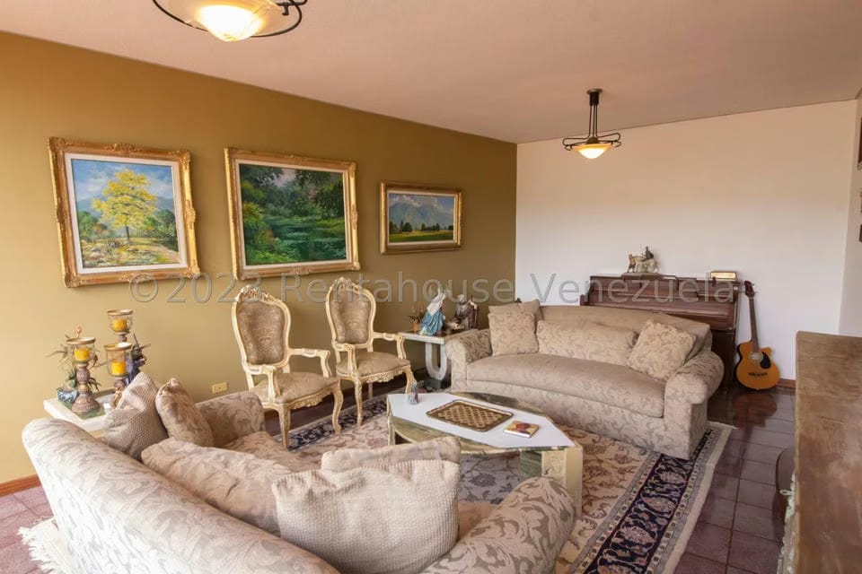 Casa (Multipes Niveles) en Venta en Los Naranjos del Cafetal, Distrito Metropolitano - 7