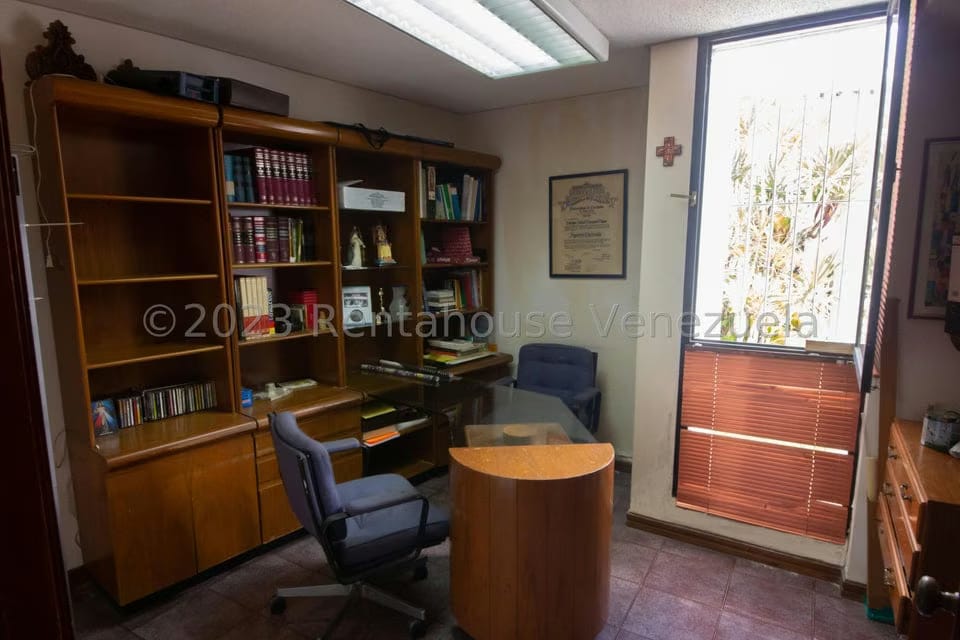Casa (Multipes Niveles) en Venta en Los Naranjos del Cafetal, Distrito Metropolitano - 9