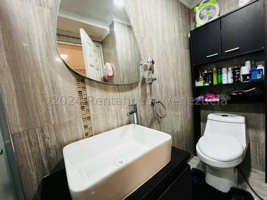 Apartamento (1 Nivel) en Venta en El Bosque, Aragua - 32