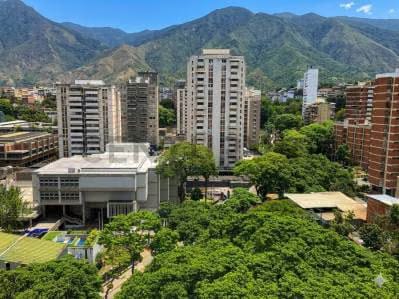 HA-PENT HOUSE de oportunidad, Urb. El Marqués, excelente ubicación Av. Sanz - 2