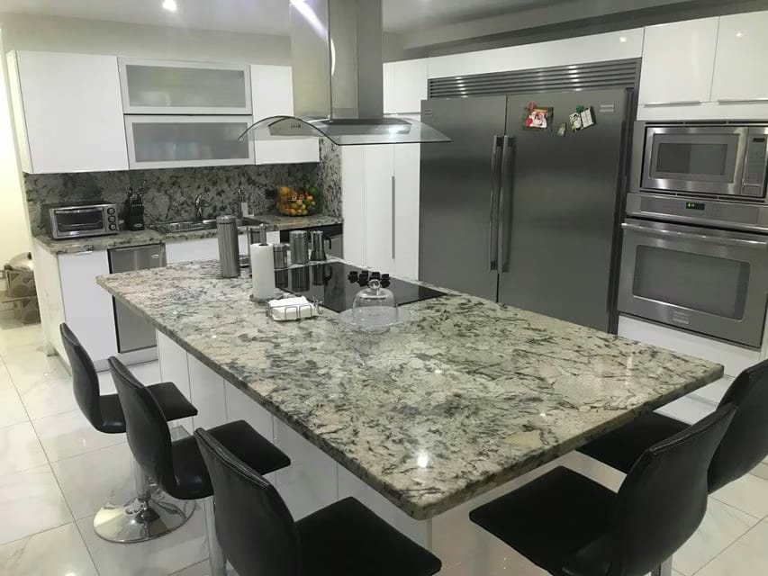 Apartamento (Duplex) en Venta en Solar del Hatillo, Distrito Metropolitano - 7