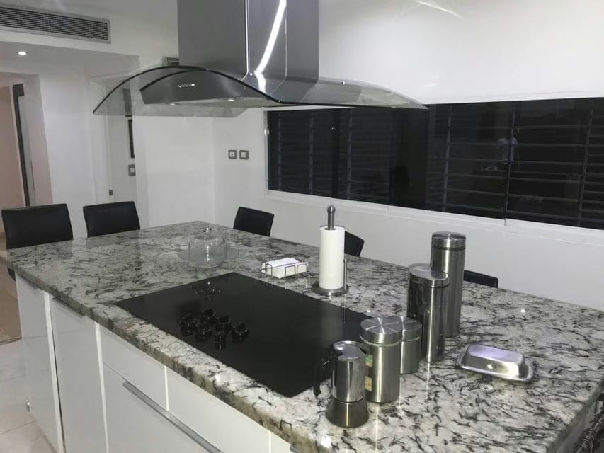 Apartamento (Duplex) en Venta en Solar del Hatillo, Distrito Metropolitano - 9