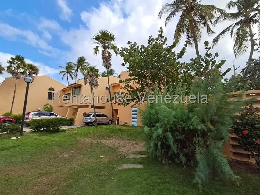 Townhouse (Duplex) en Venta en Tucacas, Falcon - 3