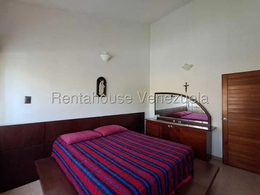 Townhouse (Duplex) en Venta en Tucacas, Falcon - 32