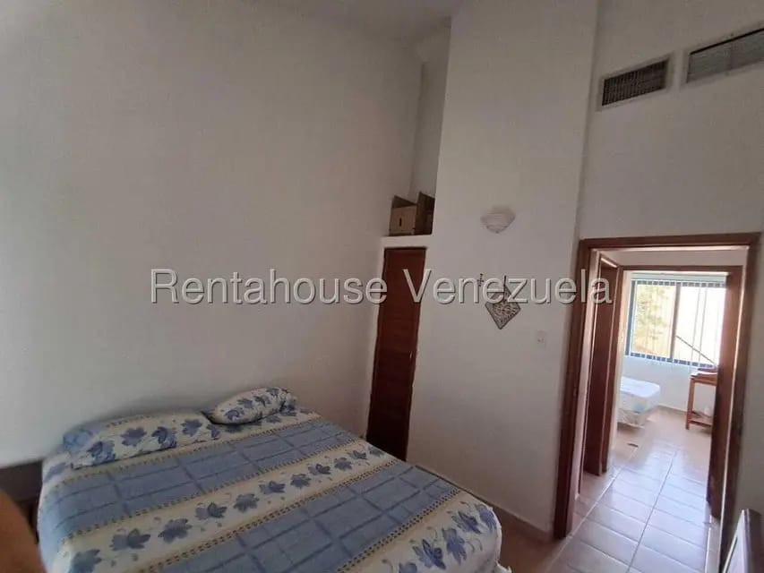 Townhouse (Duplex) en Venta en Tucacas, Falcon - 36