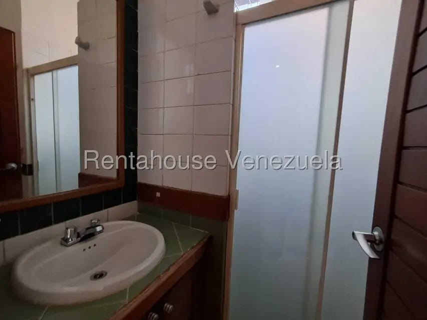 Townhouse (Duplex) en Venta en Tucacas, Falcon - 37