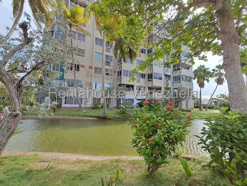 Townhouse (Duplex) en Venta en Tucacas, Falcon - 47