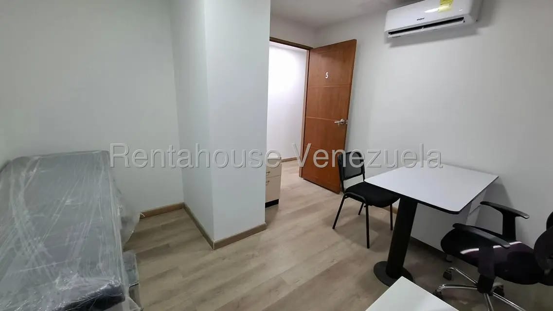 Comercial (Consultorio Medico) en Alquiler en Parroquia La Candelaria, Distrito Metropolitano - 6