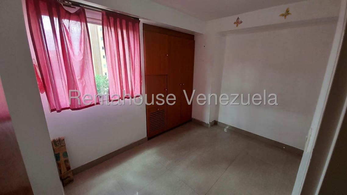 Apartamento (1 Nivel) en Alquiler en Miravila, Distrito Metropolitano - 9