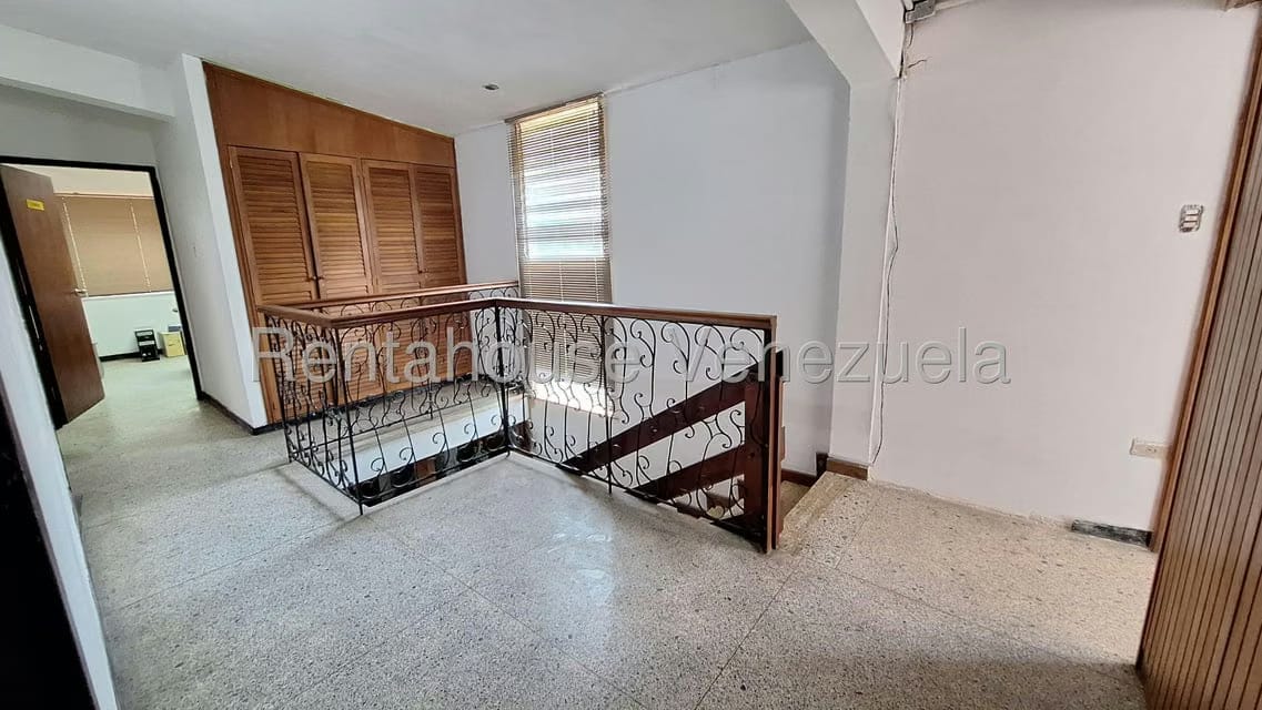 Comercial (Oficina) en Alquiler en El Recreo, Carabobo - 2