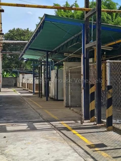 Comercial (Galpon - Deposito) en Venta en Guatire, Miranda - 10