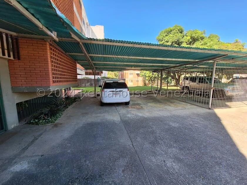 Apartamento (1 Nivel) en Venta en Cumbres de Curumo, Distrito Metropolitano - 38