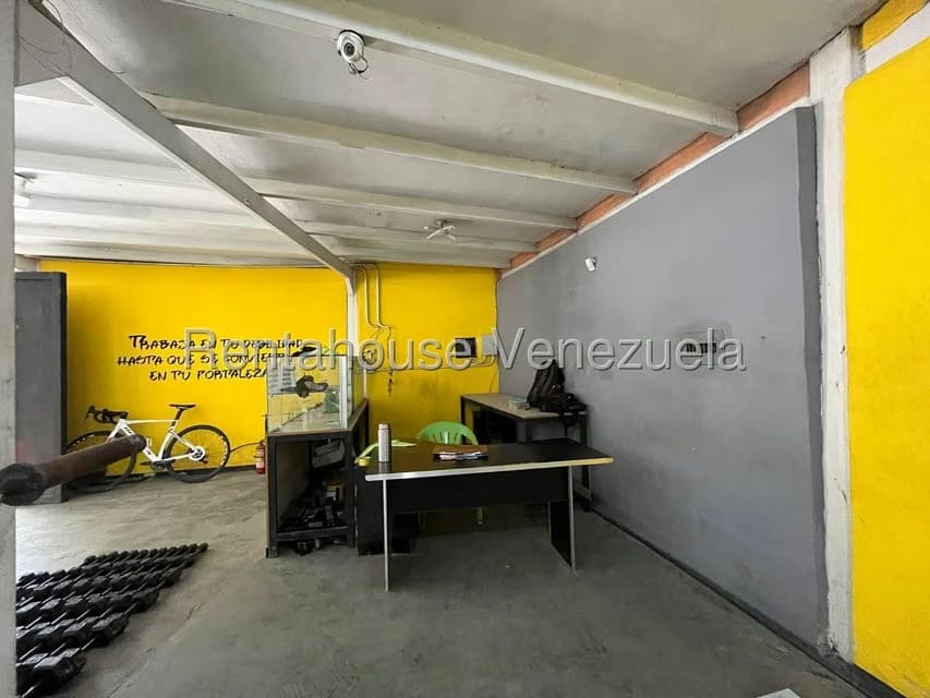 Comercial (Local Comercial) en Venta en Zona Oeste, Lara - 11