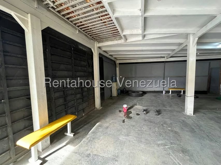 Comercial (Local Comercial) en Venta en Zona Oeste, Lara - 17