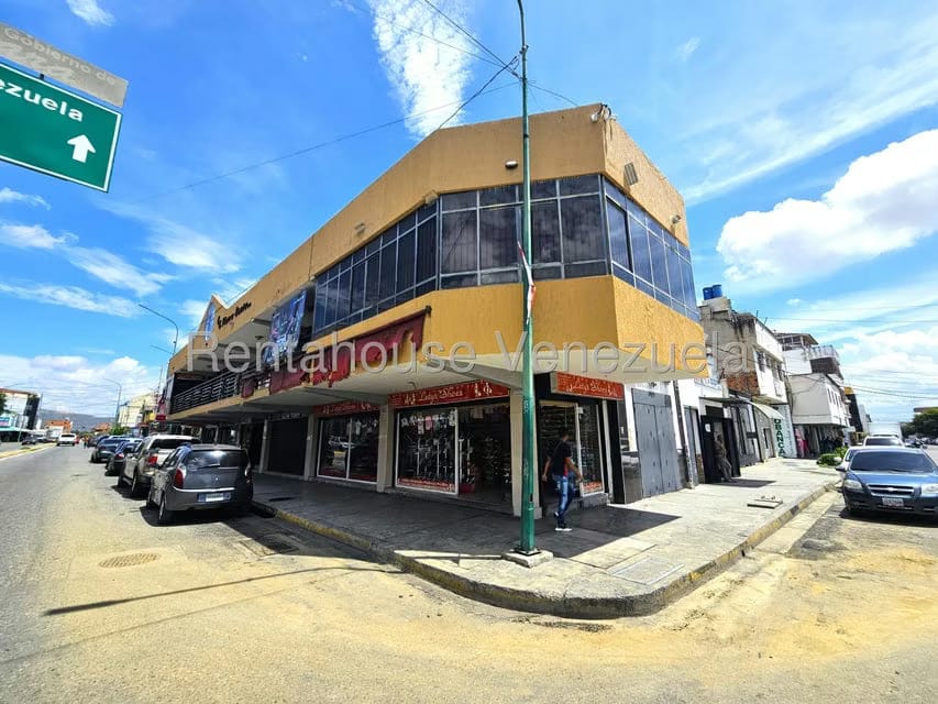 Comercial (Local Comercial) en Alquiler en Centro, Lara