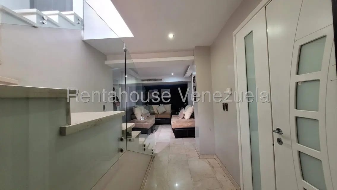 Casa (1 Nivel) en Venta en Ciudad Roca, Lara - 2