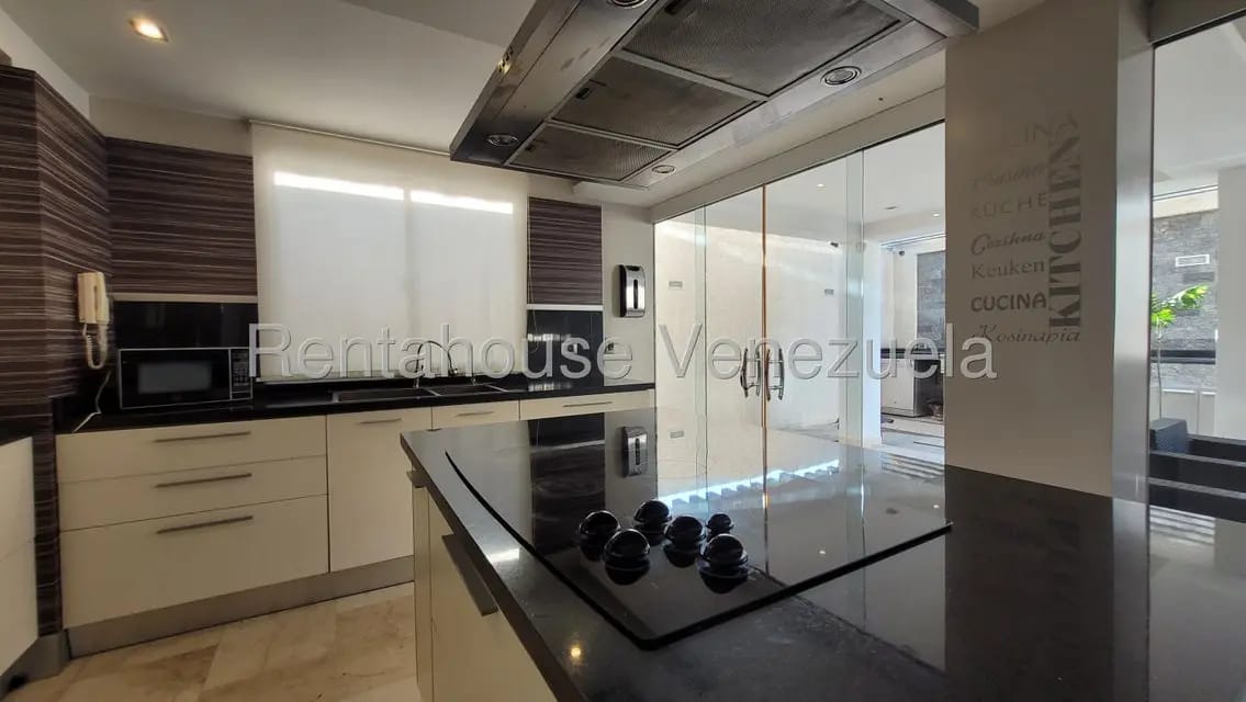 Casa (1 Nivel) en Venta en Ciudad Roca, Lara - 12