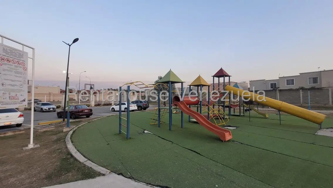 Casa (1 Nivel) en Venta en Ciudad Roca, Lara - 47