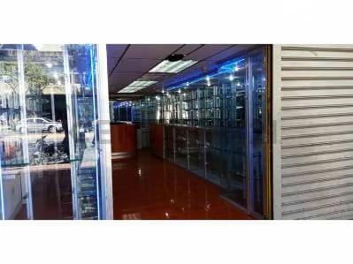 Traspaso punto comercial Fondo de Comercio en avenida Francisco de Miranda,