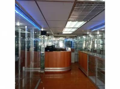 Traspaso punto comercial Fondo de Comercio en avenida Francisco de Miranda, - 4