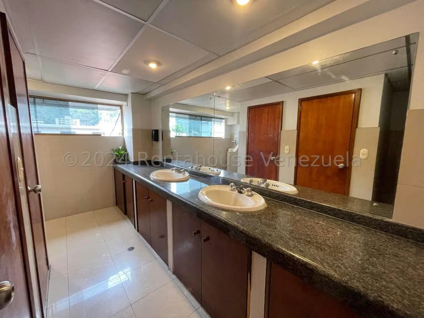 Comercial (Oficina) en Venta en La Trinidad, Distrito Metropolitano - 28