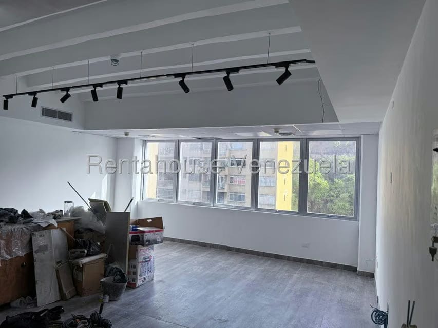 Comercial (Oficina) en Alquiler en Colinas de Bello Monte, Distrito Metropolitano - 8