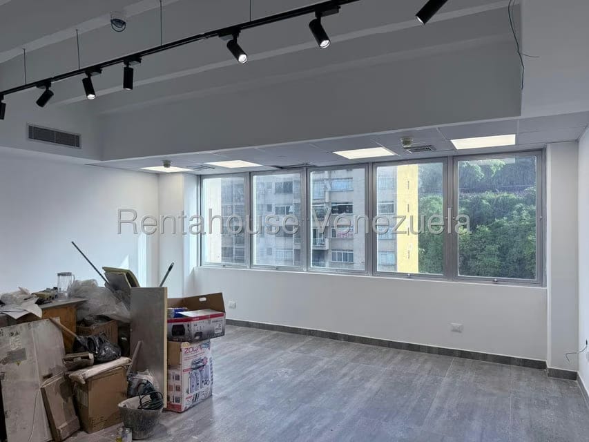 Comercial (Oficina) en Alquiler en Colinas de Bello Monte, Distrito Metropolitano - 9
