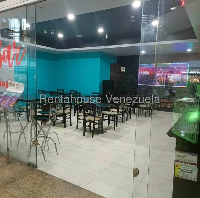 Comercial (Local Comercial) en Venta en Los Dos Caminos, Distrito Metropolitano - 9