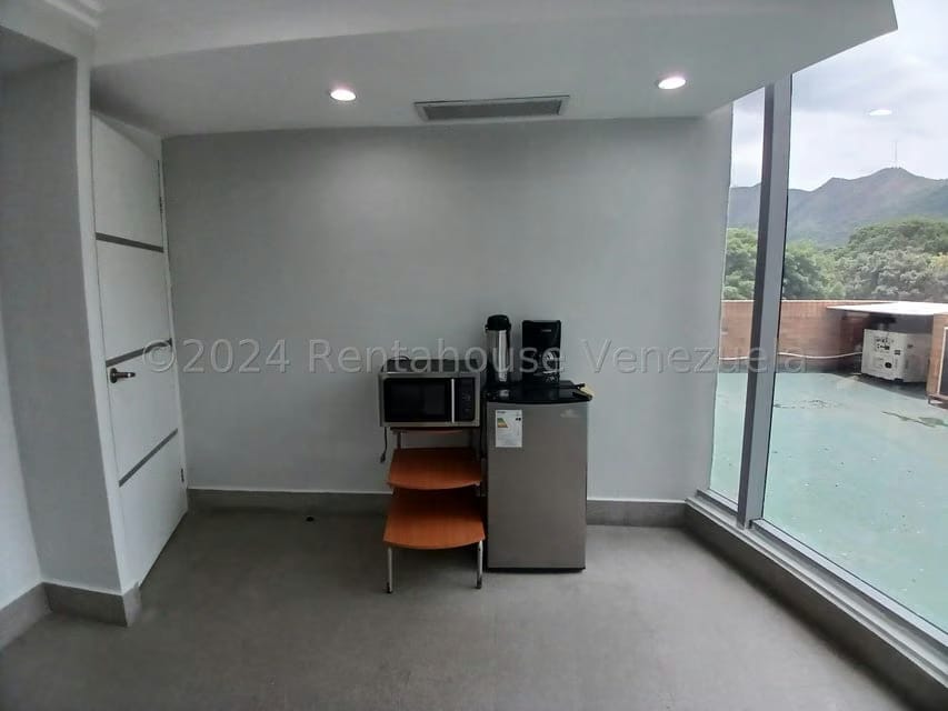 Comercial (Oficina) en Alquiler en La Trigaleña, Carabobo - 33