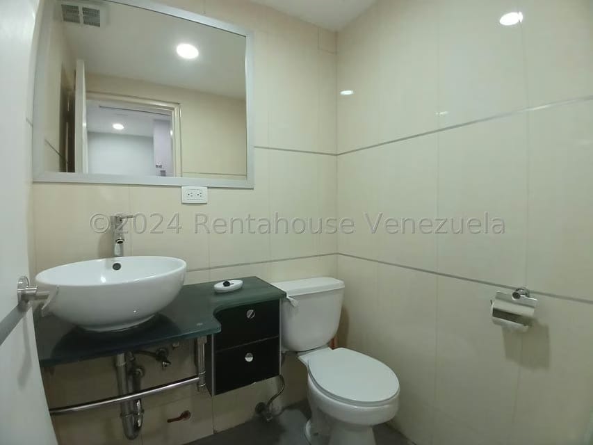 Comercial (Oficina) en Alquiler en La Trigaleña, Carabobo - 35