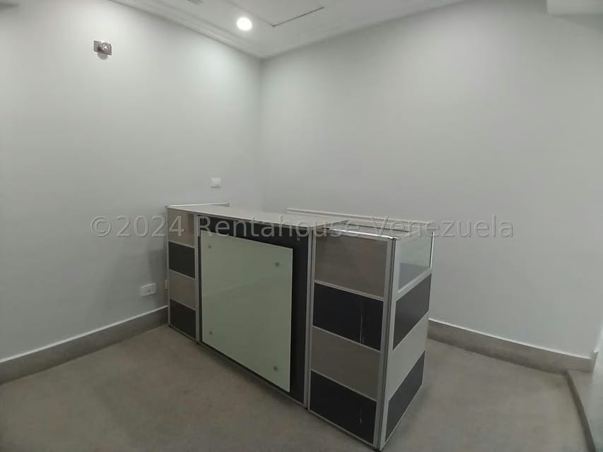 Comercial (Oficina) en Alquiler en La Trigaleña, Carabobo - 7