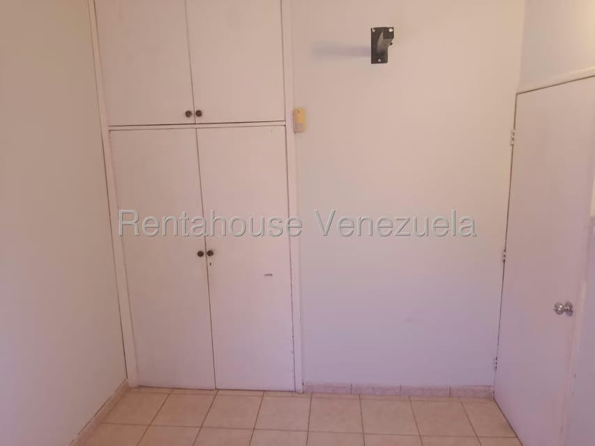 Casa (Multipes Niveles) en Alquiler en Sector Bobare, Falcon - 12
