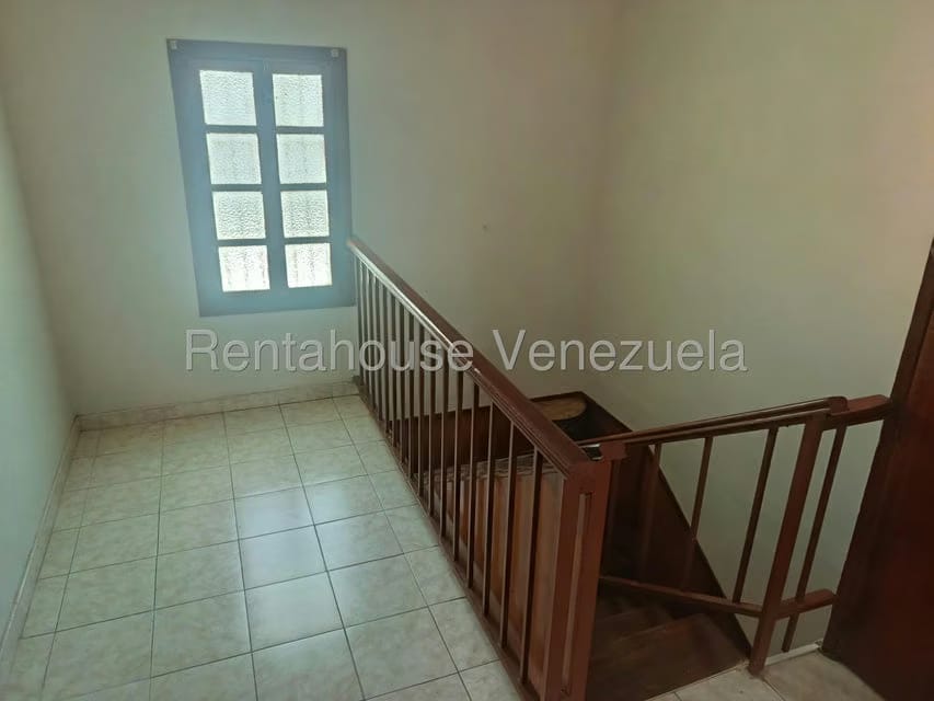 Casa (Multipes Niveles) en Alquiler en Sector Bobare, Falcon - 8