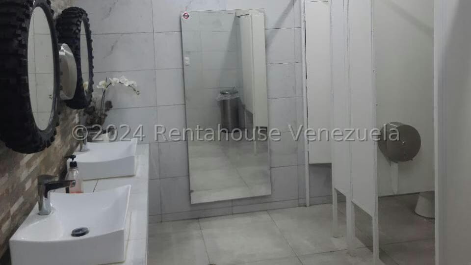 Comercial (Local Comercial) en Venta en Monte Claro, Distrito Metropolitano - 9