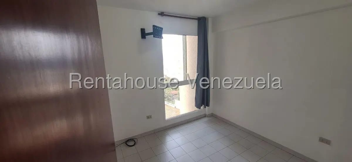 Apartamento (1 Nivel) en Venta en Colinas de Bello Monte, Distrito Metropolitano - 11