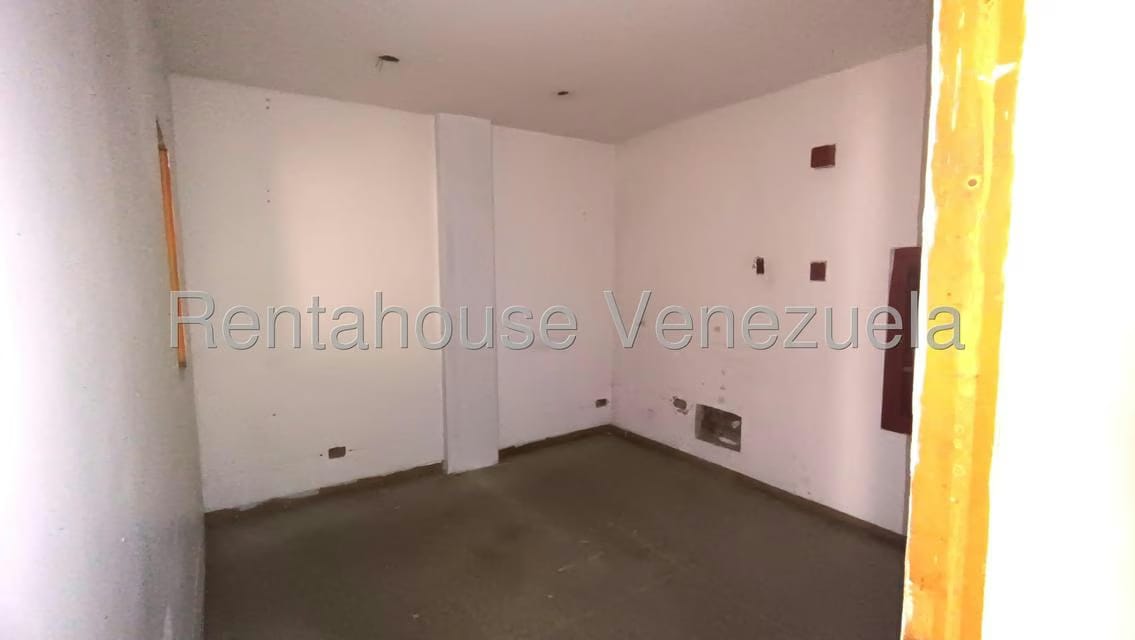 Comercial (Local Comercial) en Alquiler en Catia, Distrito Metropolitano - 9