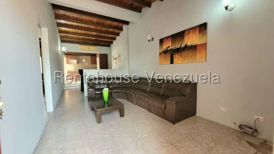 Casa (1 Nivel) en Venta en Roca Nostra, Lara - 2