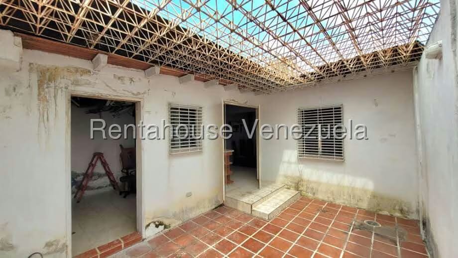 Casa (1 Nivel) en Venta en Roca Nostra, Lara - 23