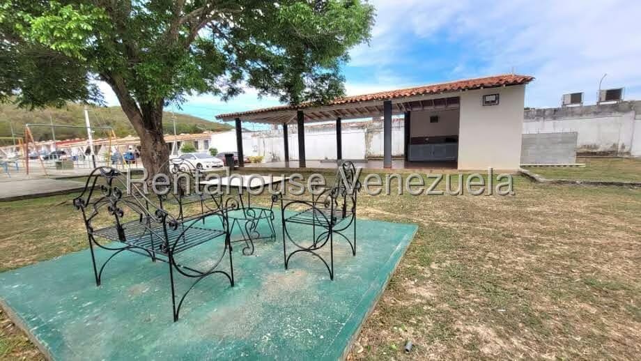 Casa (1 Nivel) en Venta en Roca Nostra, Lara - 37