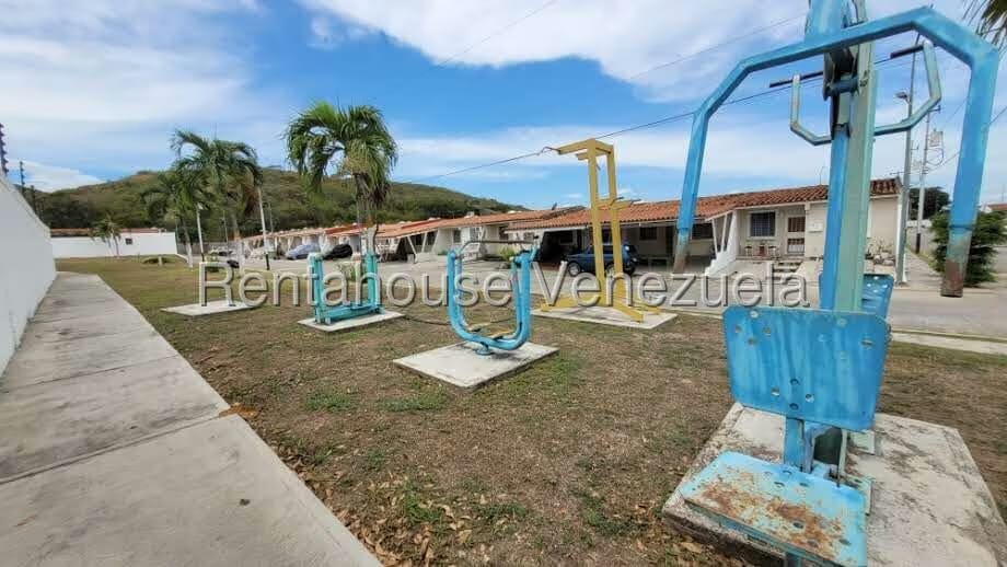 Casa (1 Nivel) en Venta en Roca Nostra, Lara - 38